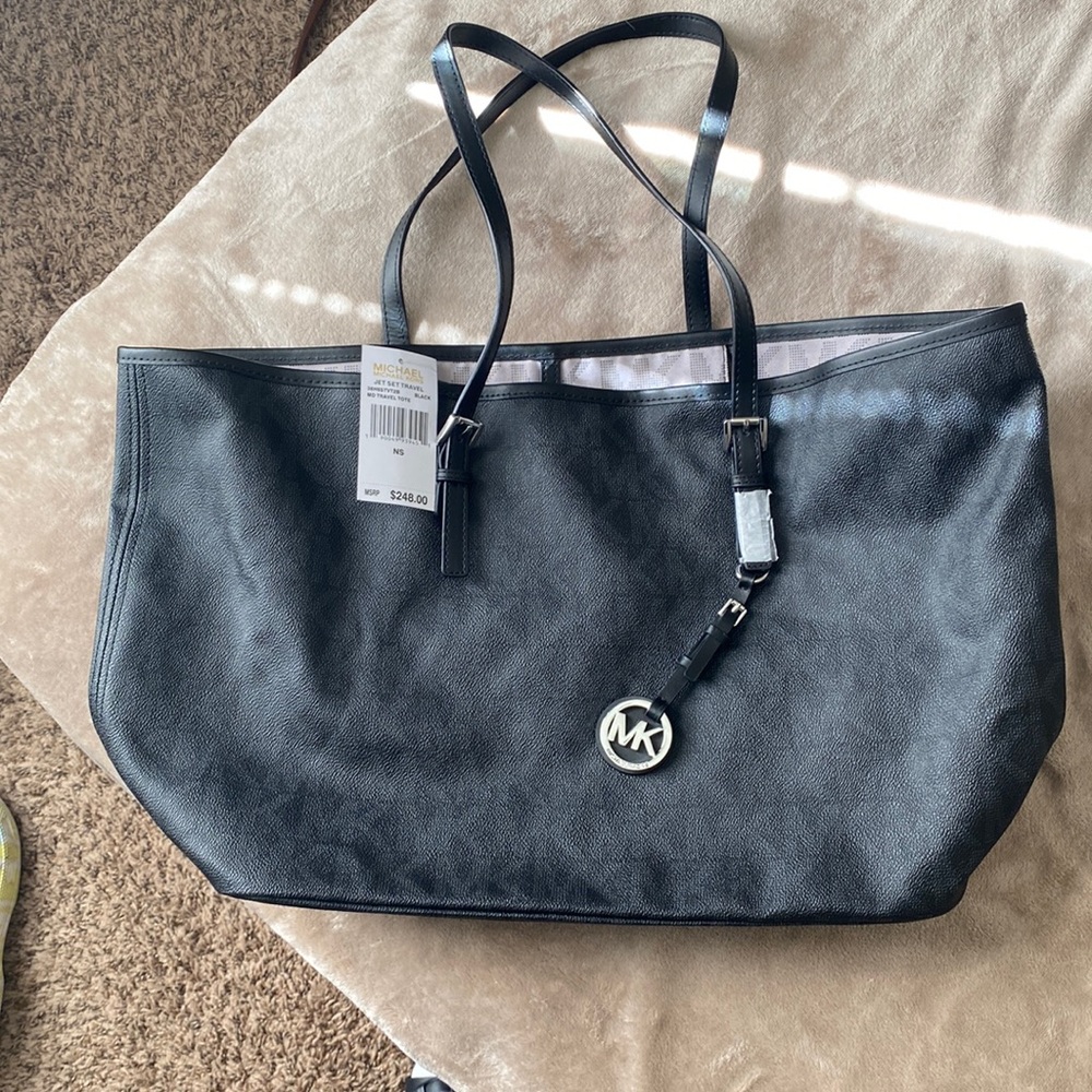 New with tag Michael Kors Jet set travel tote